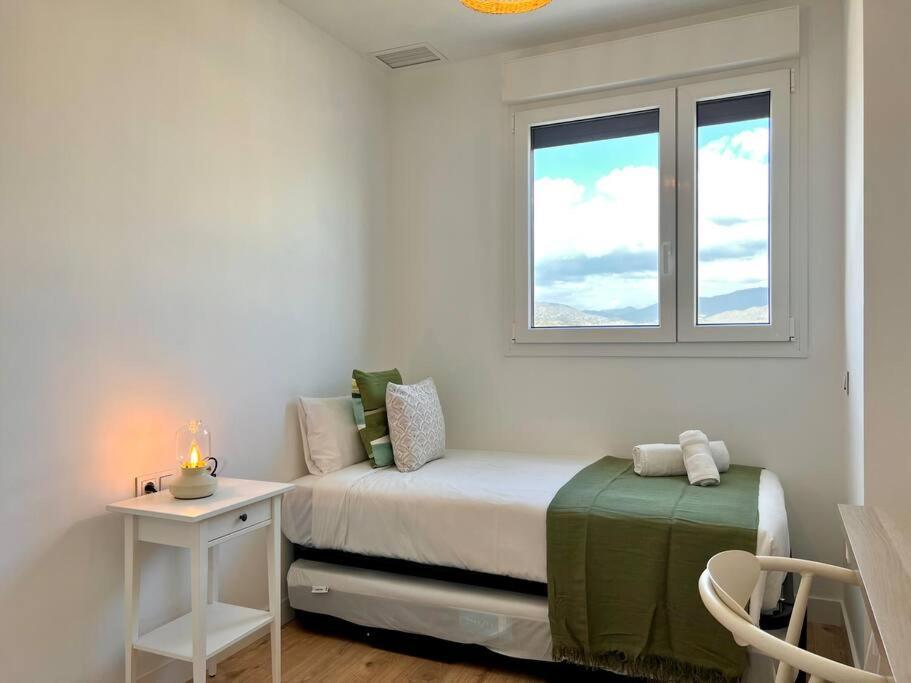 Apartamento Skyline Vii Pool & Coworking By Ele Málaga