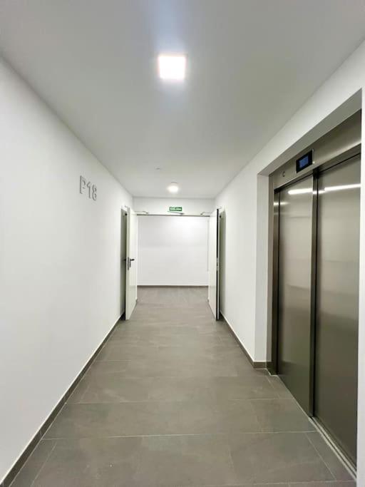 Apartamento Skyline Vii Pool & Coworking By Ele *